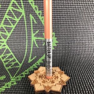 theBalm Cosmetics Batter Up ‘CurveBall’